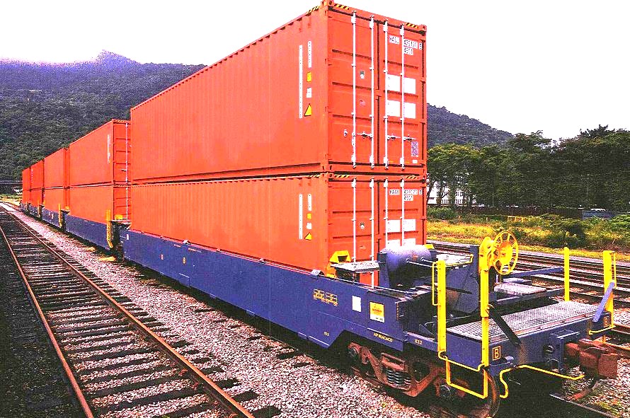 Vagão PRT – Plataforma articulada para containers empilhados